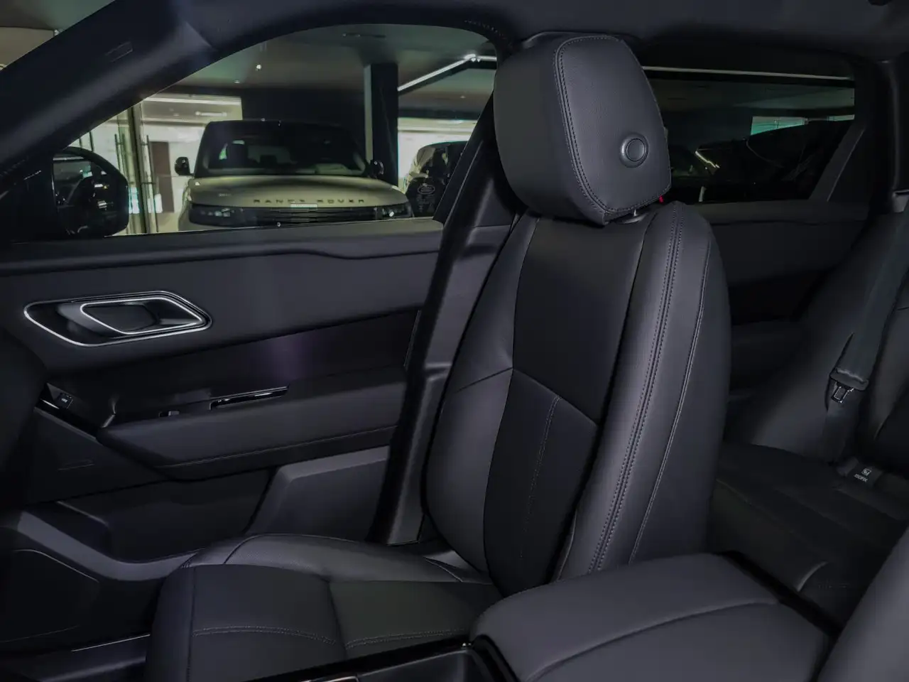 Land Rover Range Rover Velar снимка Land Rover Range Rover Velar