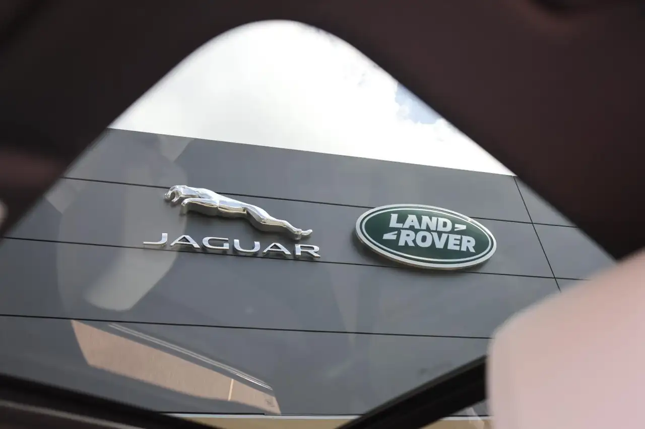 Land Rover Range Rover Velar снимка Land Rover Range Rover Velar