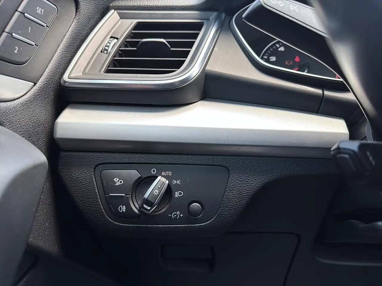 Audi Q5 снимка Audi Q5