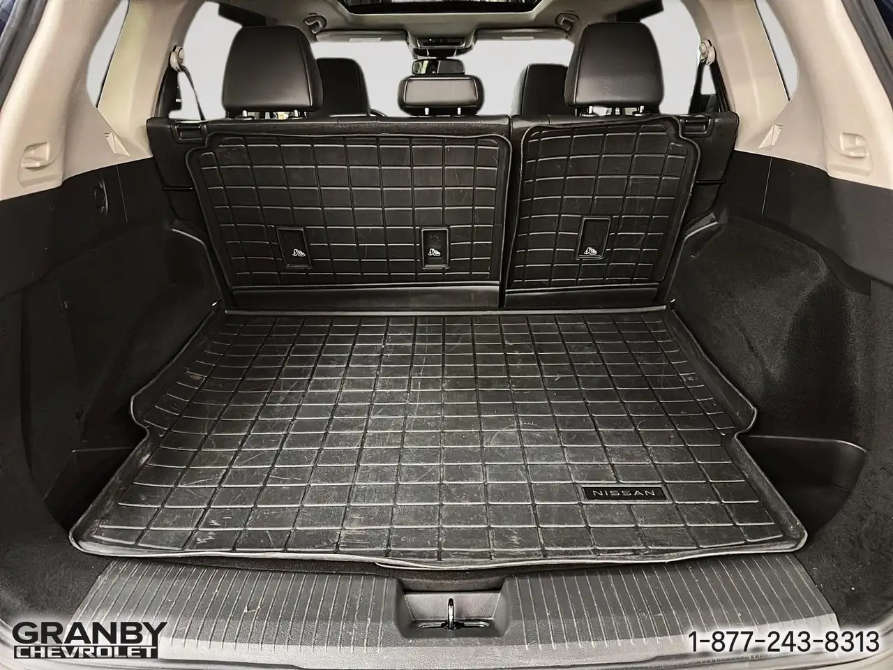 Nissan Rogue снимка Nissan Rogue