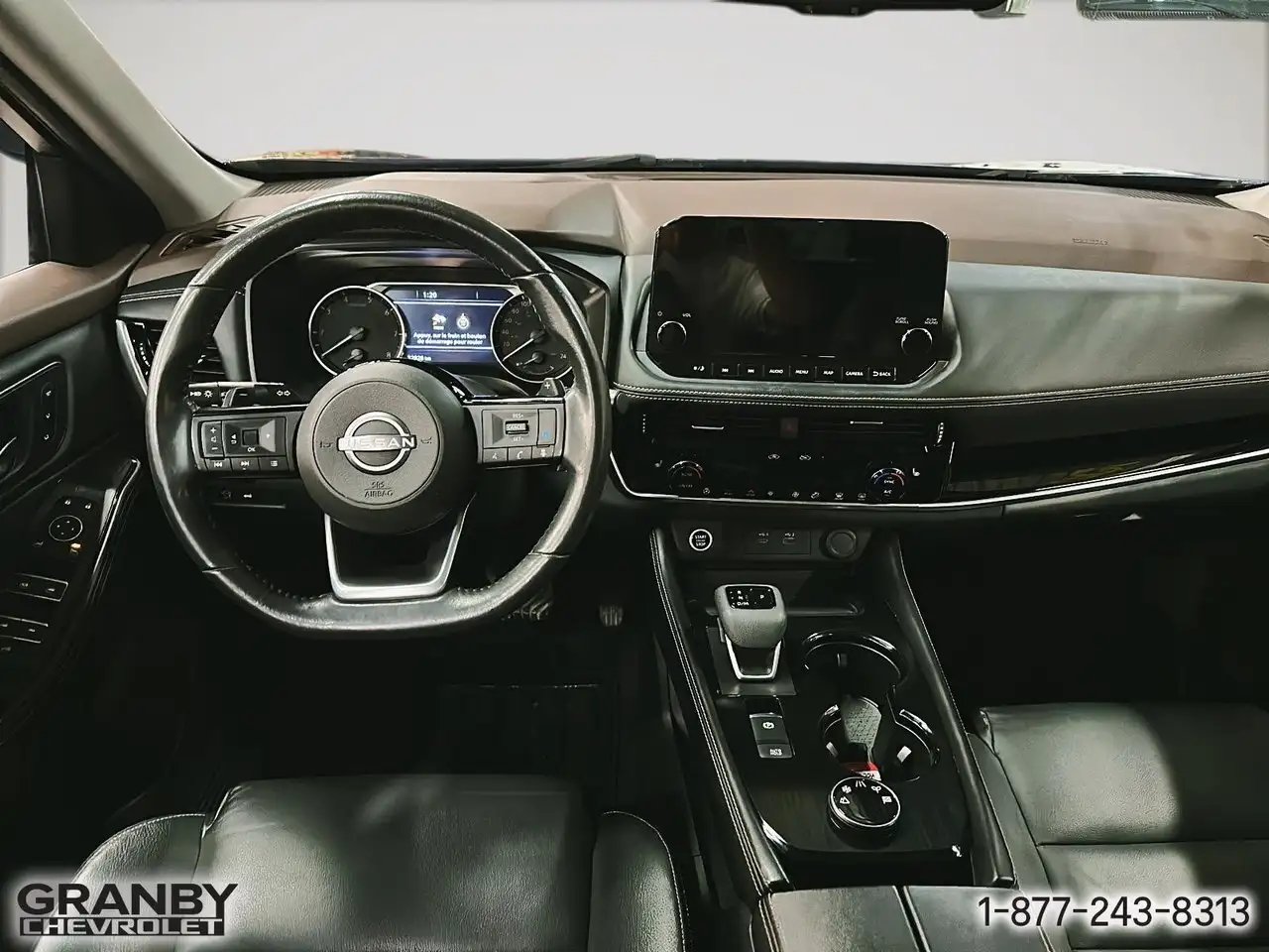 Nissan Rogue снимка Nissan Rogue