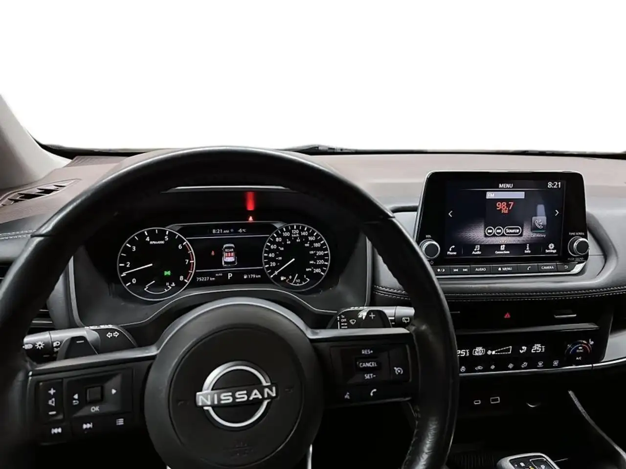 Nissan Rogue снимка Nissan Rogue