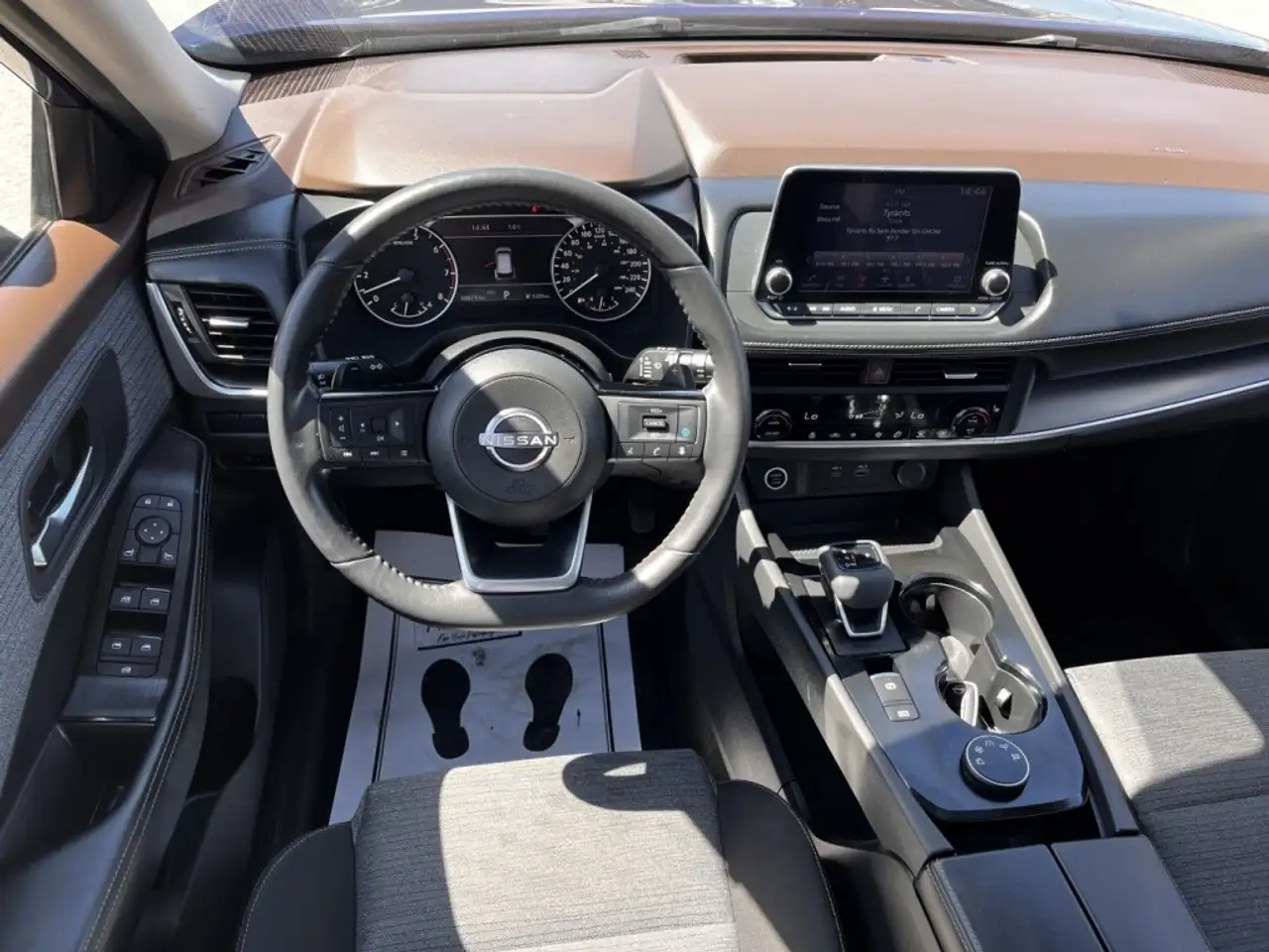 Nissan Rogue fotografie Nissan Rogue