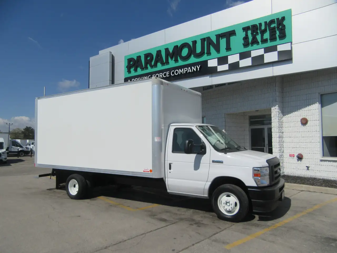 Ford E-450 photo Ford E-450