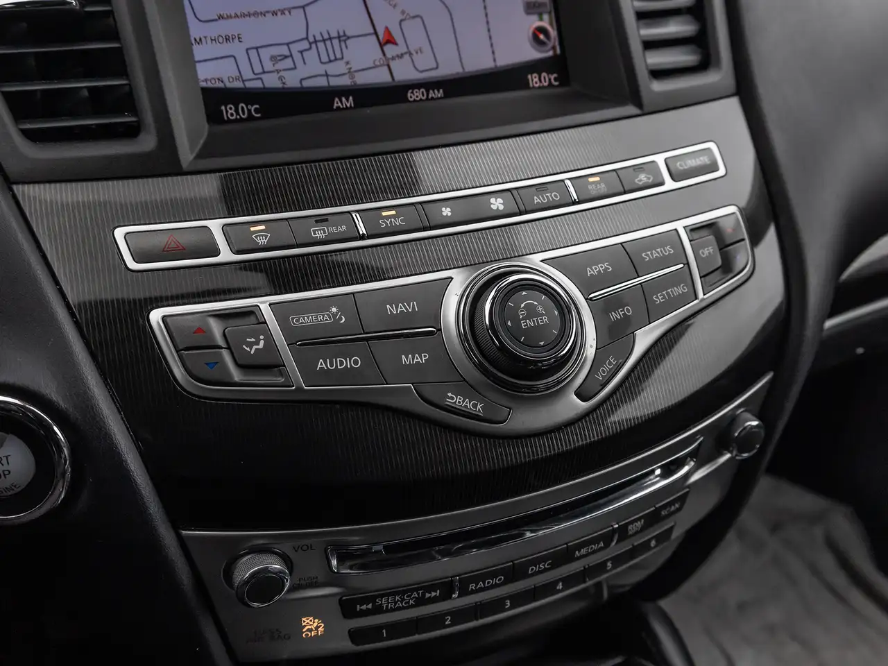 Infiniti QX60 снимка Infiniti QX60