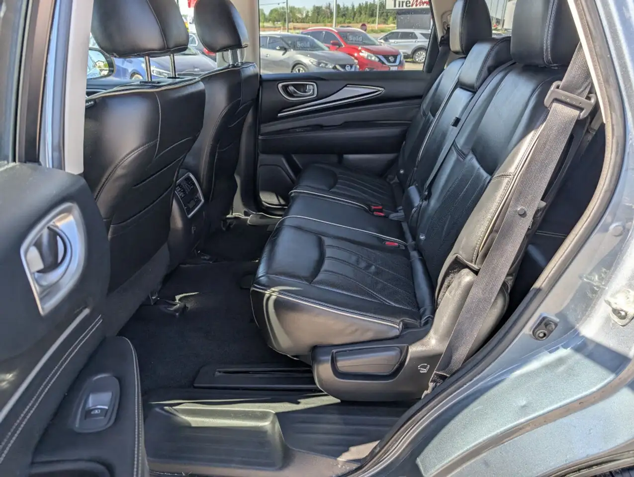 Infiniti QX60 fotografie Infiniti QX60