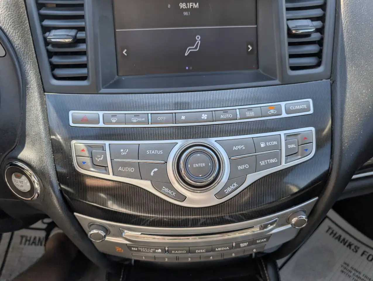 Infiniti QX60 fotografie Infiniti QX60