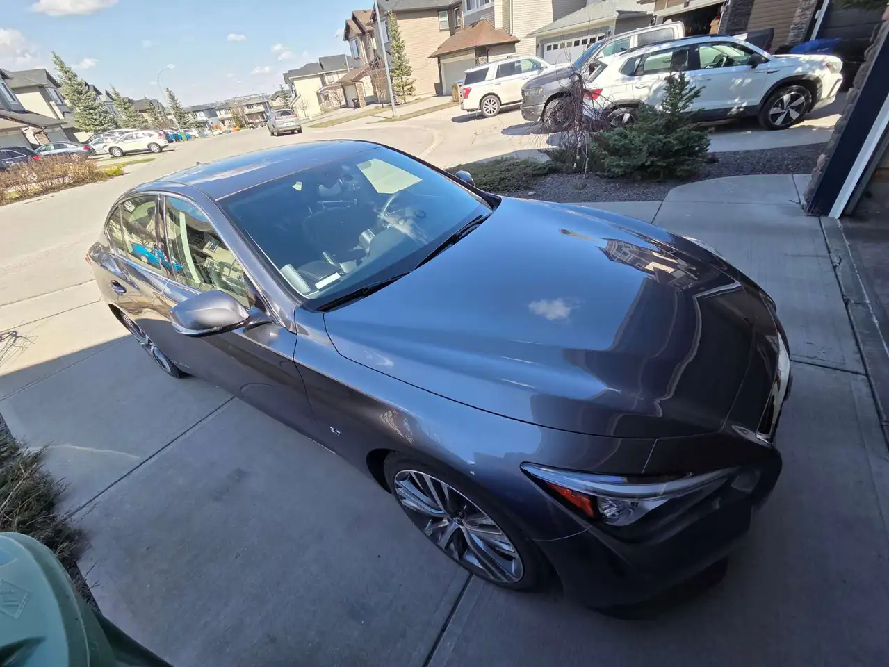 Infiniti Q50 снимка Infiniti Q50