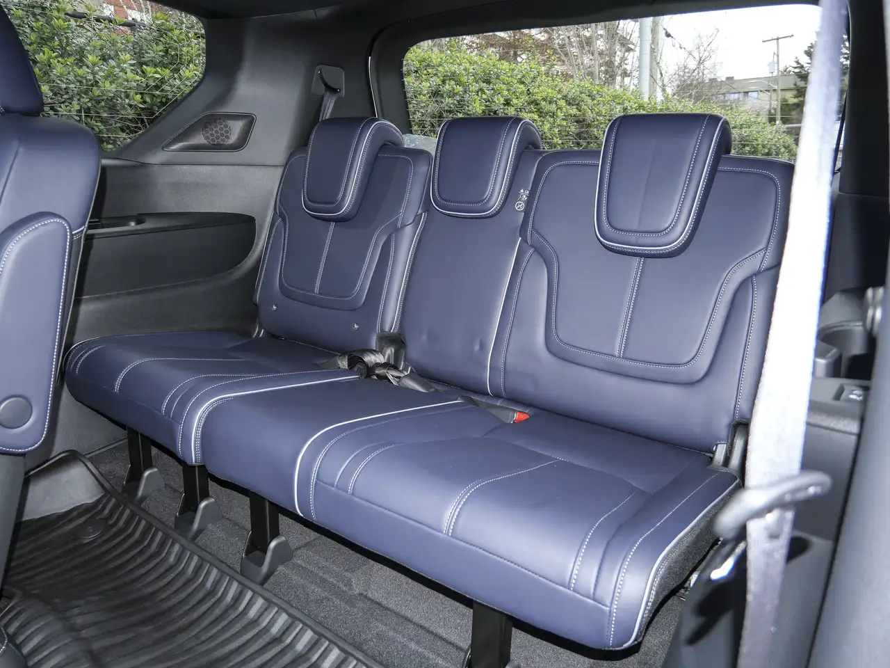 Infiniti QX80 снимка Infiniti QX80