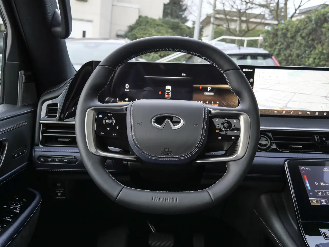 Infiniti QX80 снимка Infiniti QX80