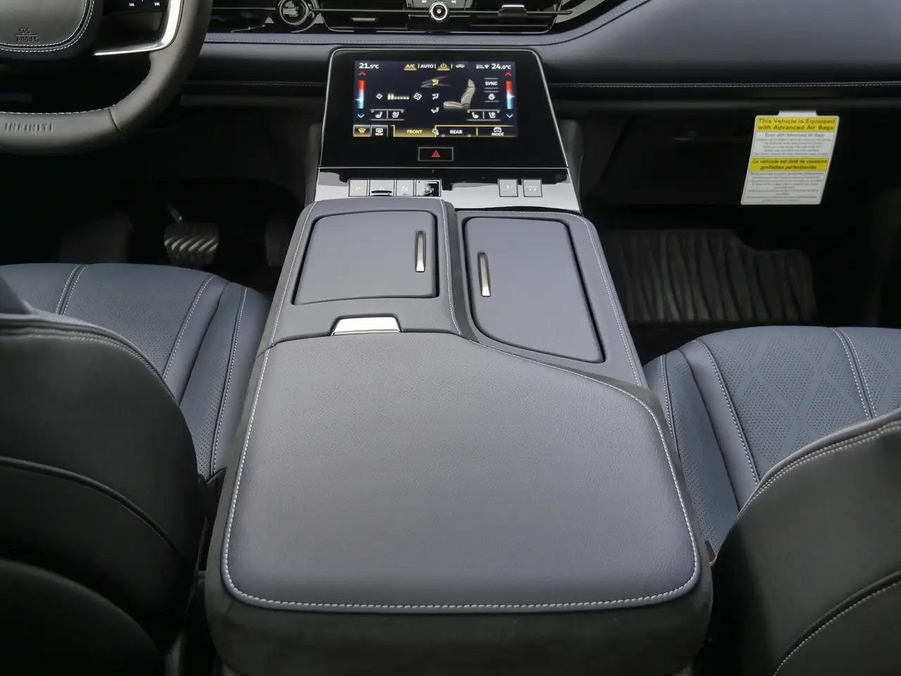 Infiniti QX80 снимка Infiniti QX80