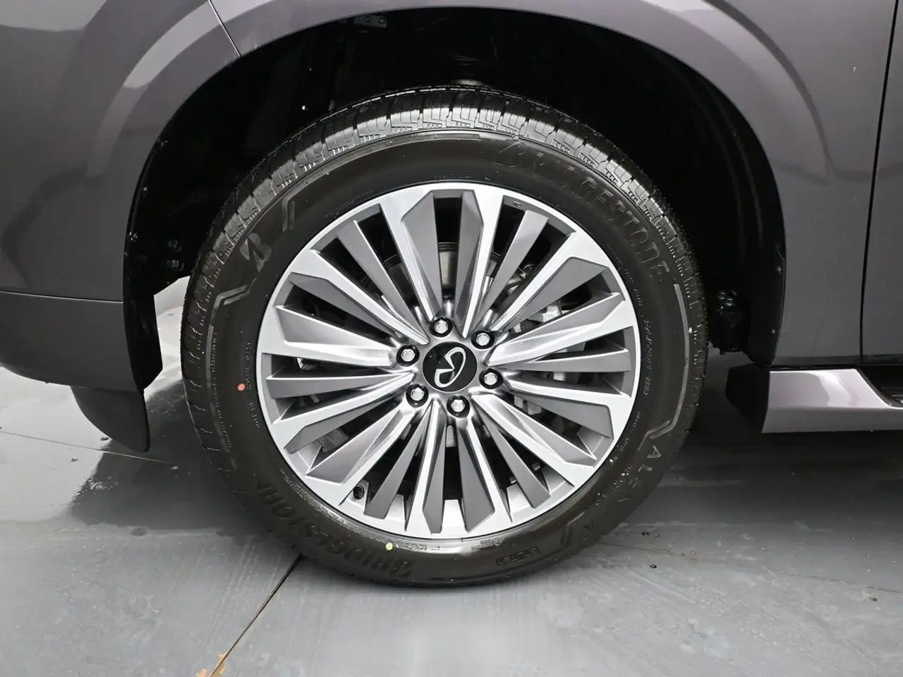 Infiniti QX80 fotografie Infiniti QX80