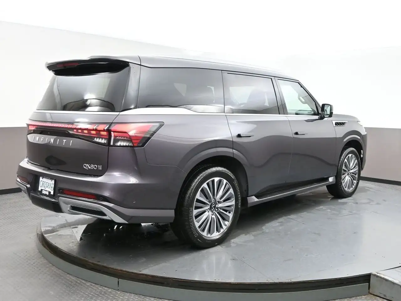 Infiniti QX80 fotografie Infiniti QX80