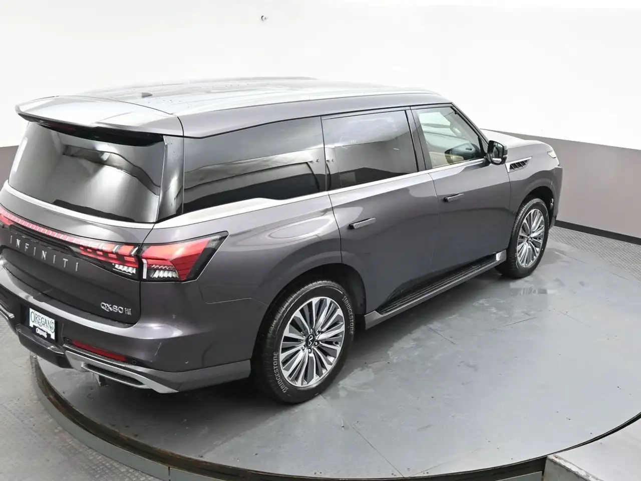Infiniti QX80 fotografie Infiniti QX80