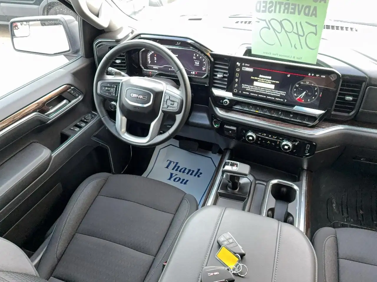 GMC Sierra 1500 снимка GMC Sierra 1500