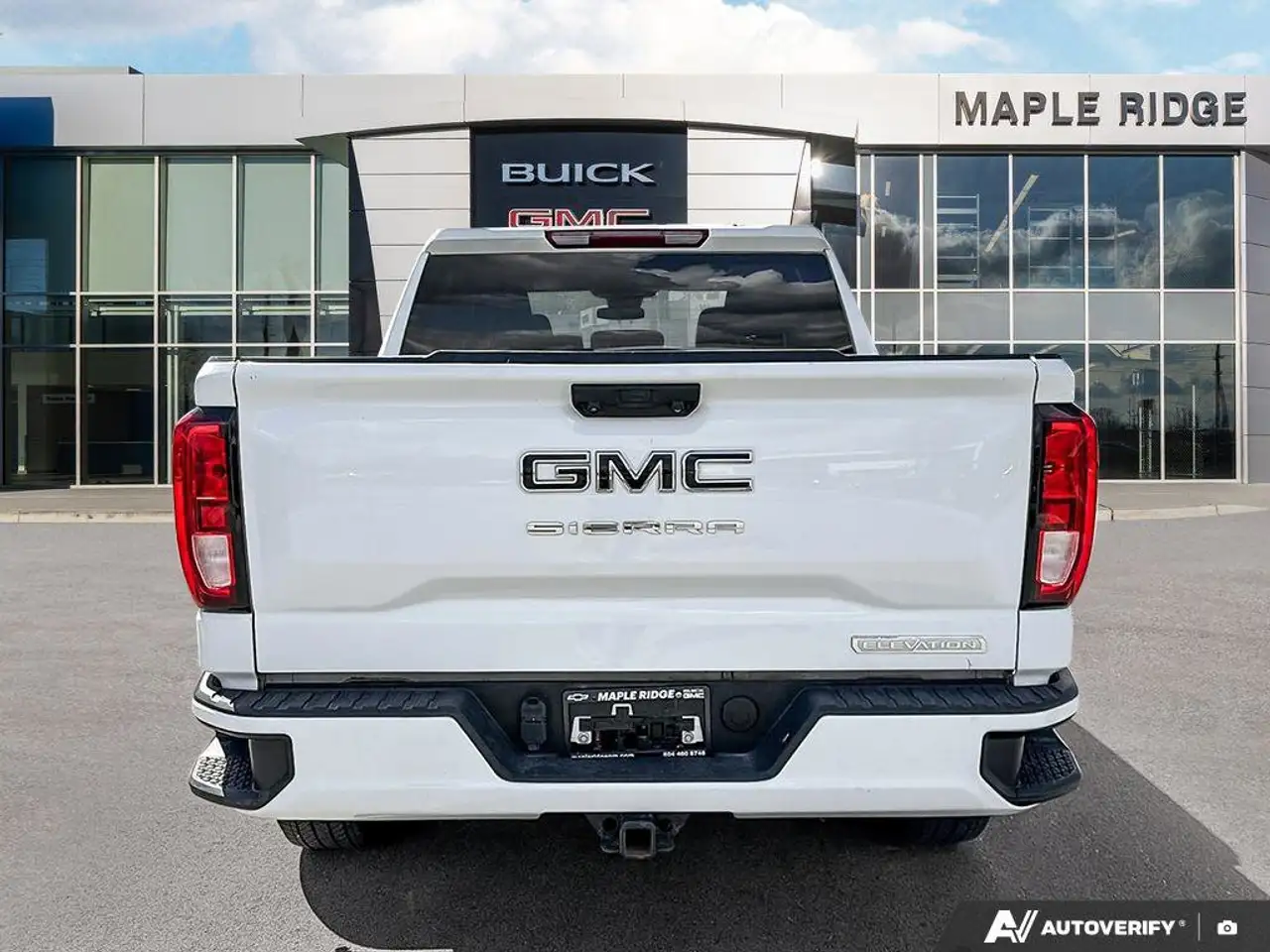 GMC Sierra 1500 снимка GMC Sierra 1500
