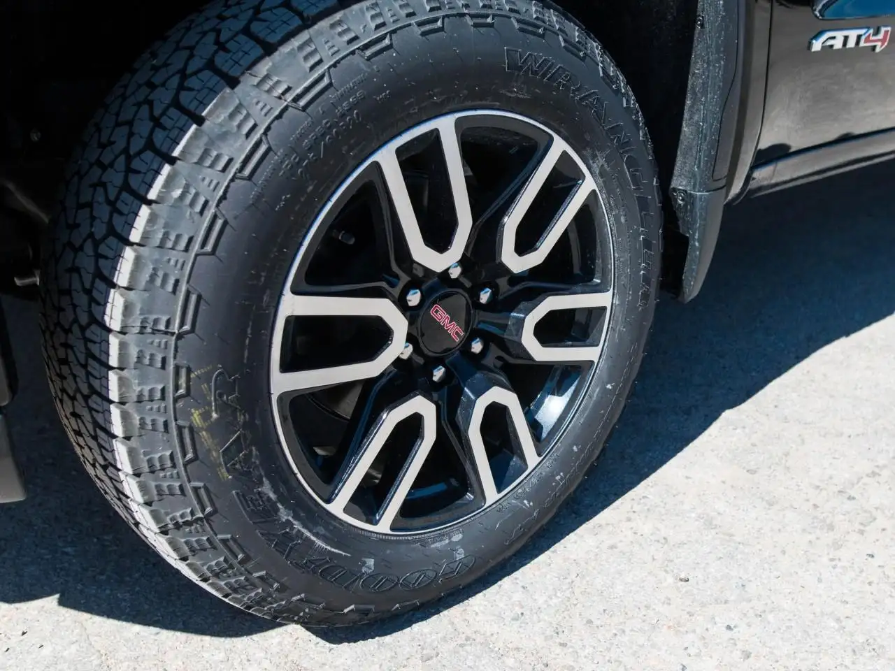 GMC Sierra 1500 photo GMC Sierra 1500
