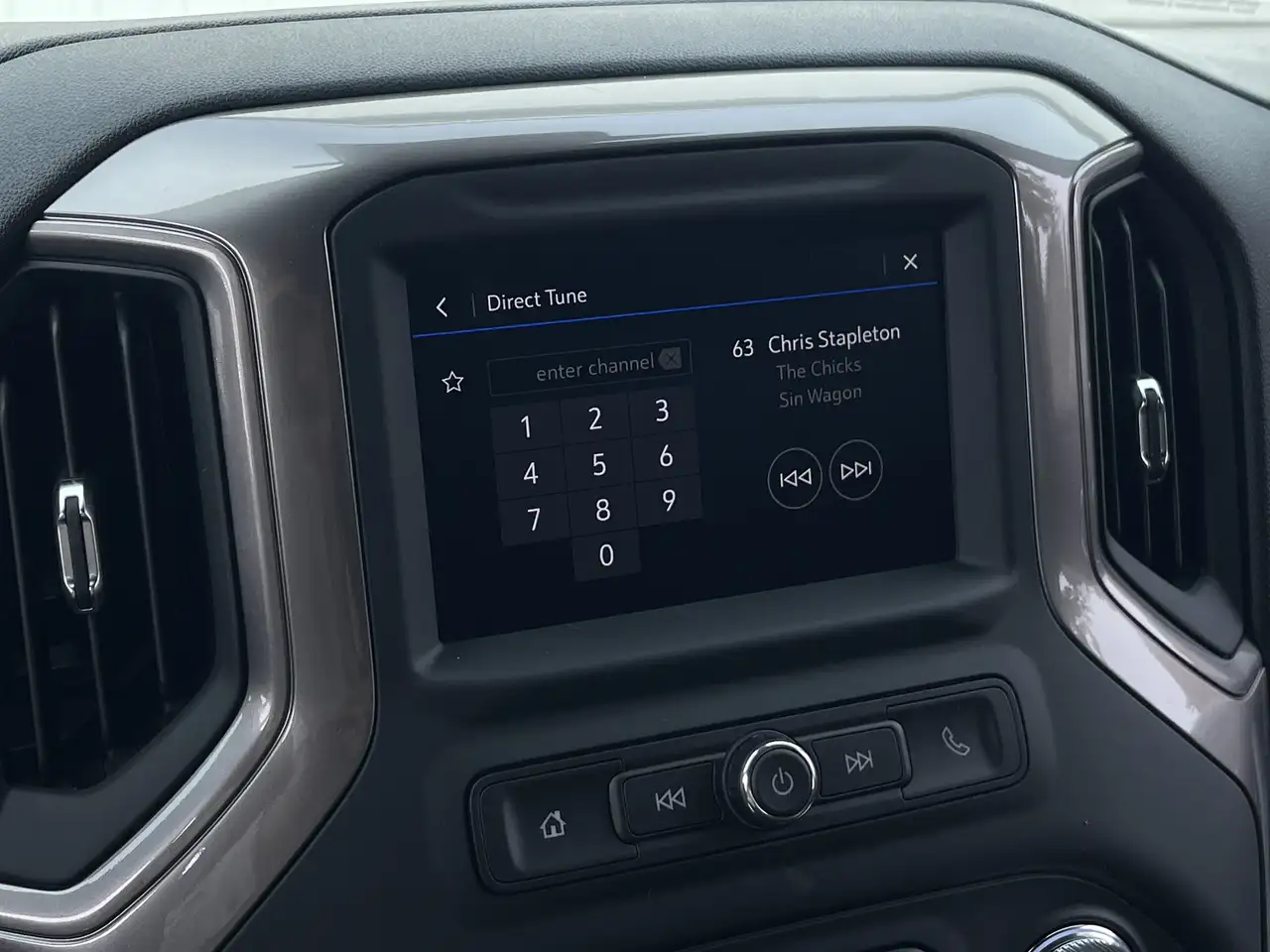 GMC Sierra 1500 снимка GMC Sierra 1500