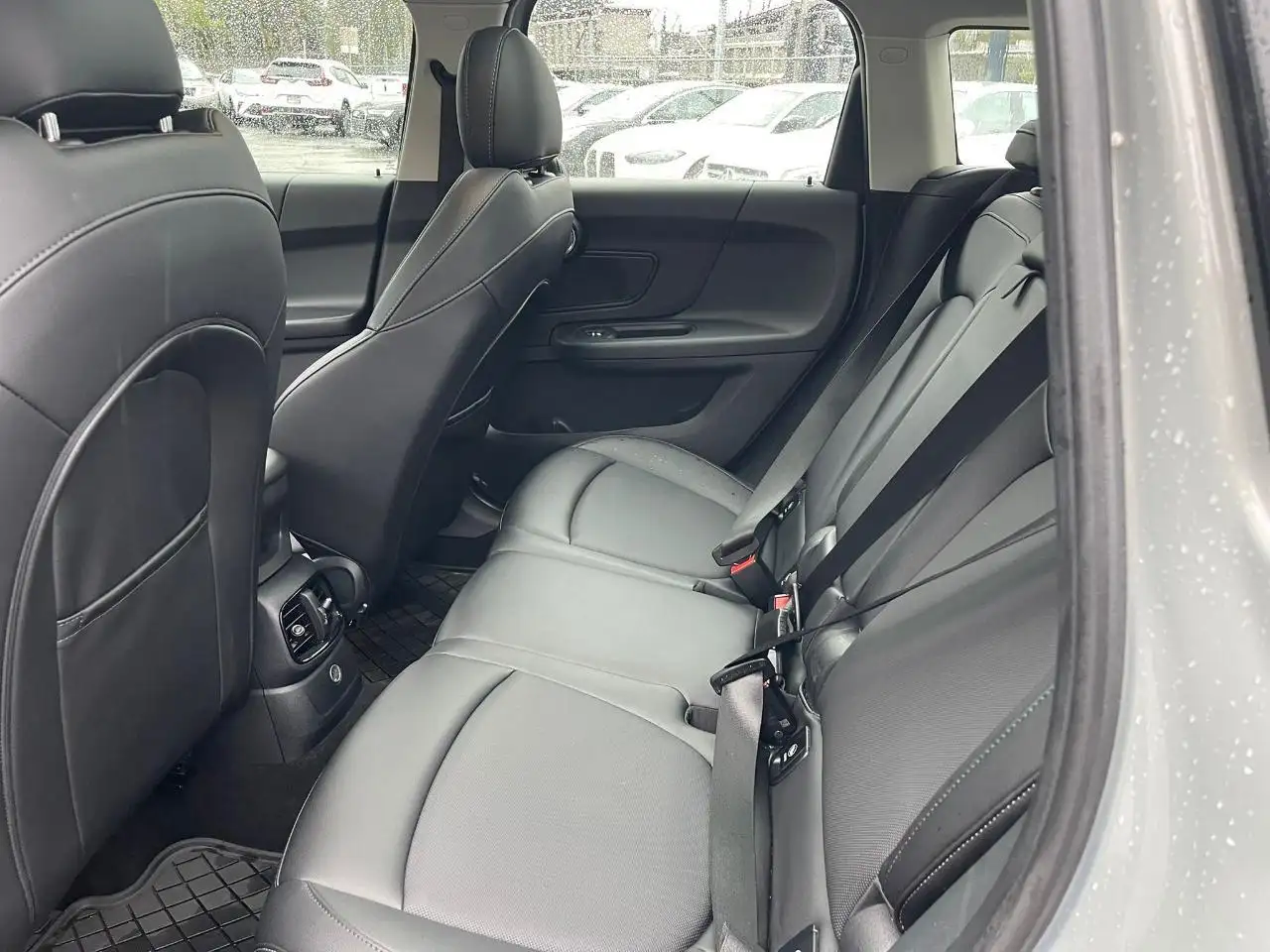 MINI Countryman photo MINI Countryman