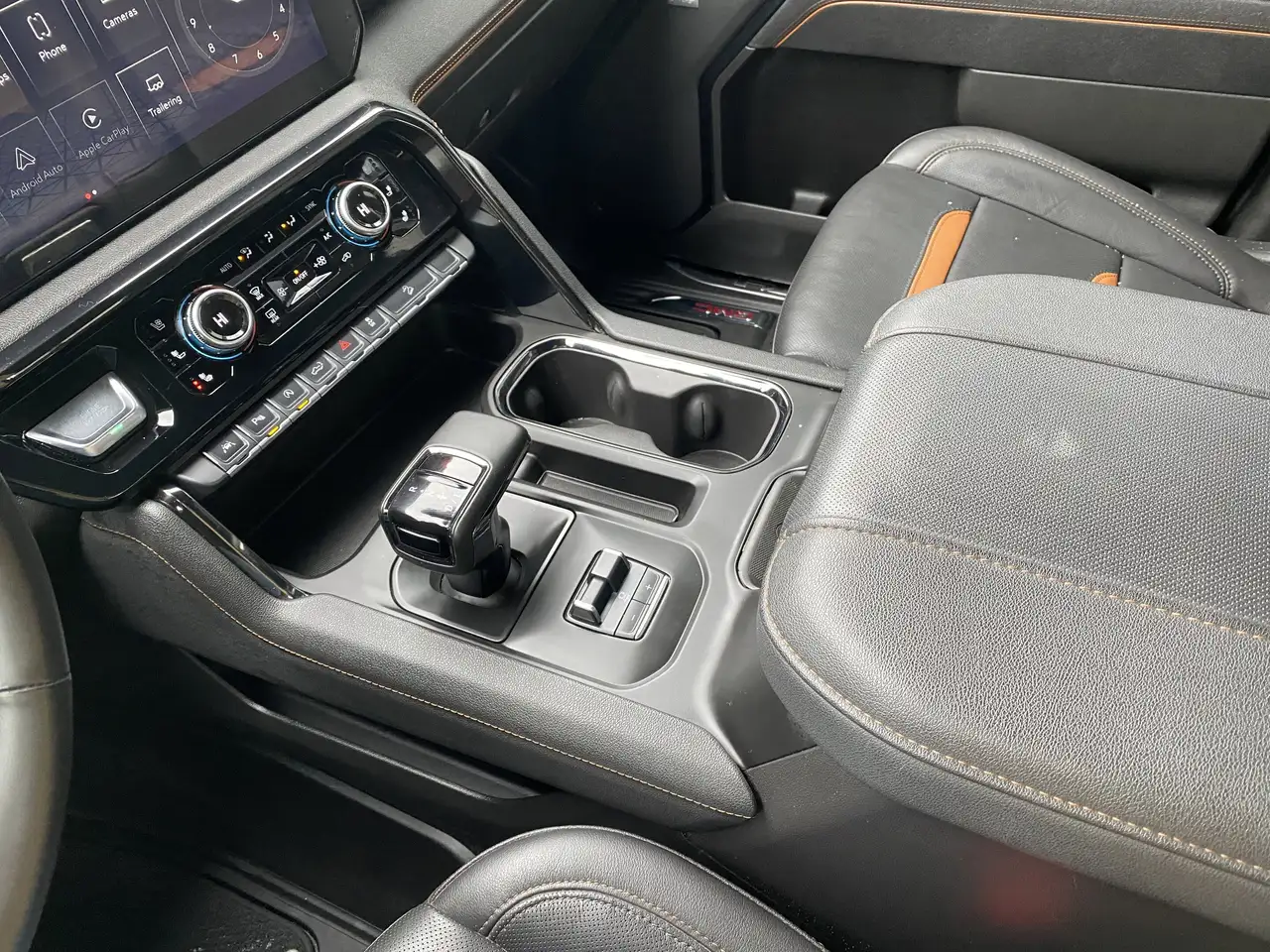 GMC Sierra 1500 снимка GMC Sierra 1500