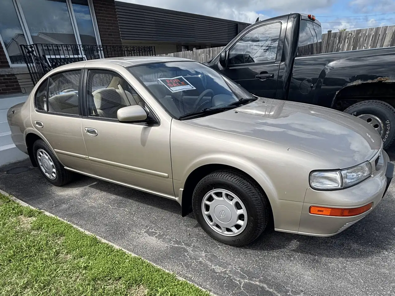 Nissan Maxima снимка Nissan Maxima