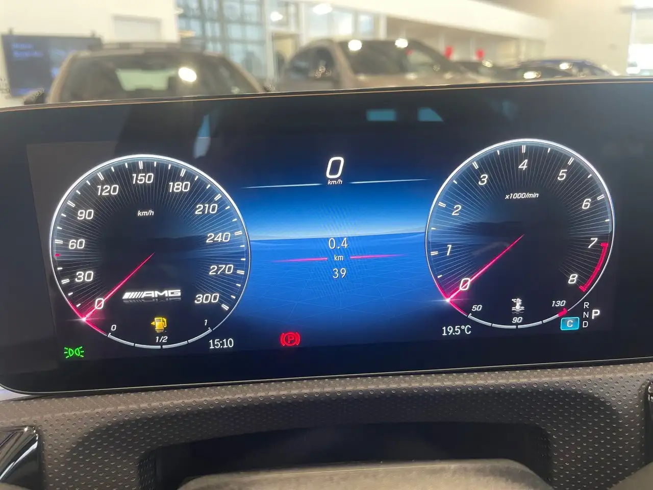 Mercedes-Benz CLA снимка Mercedes-Benz CLA