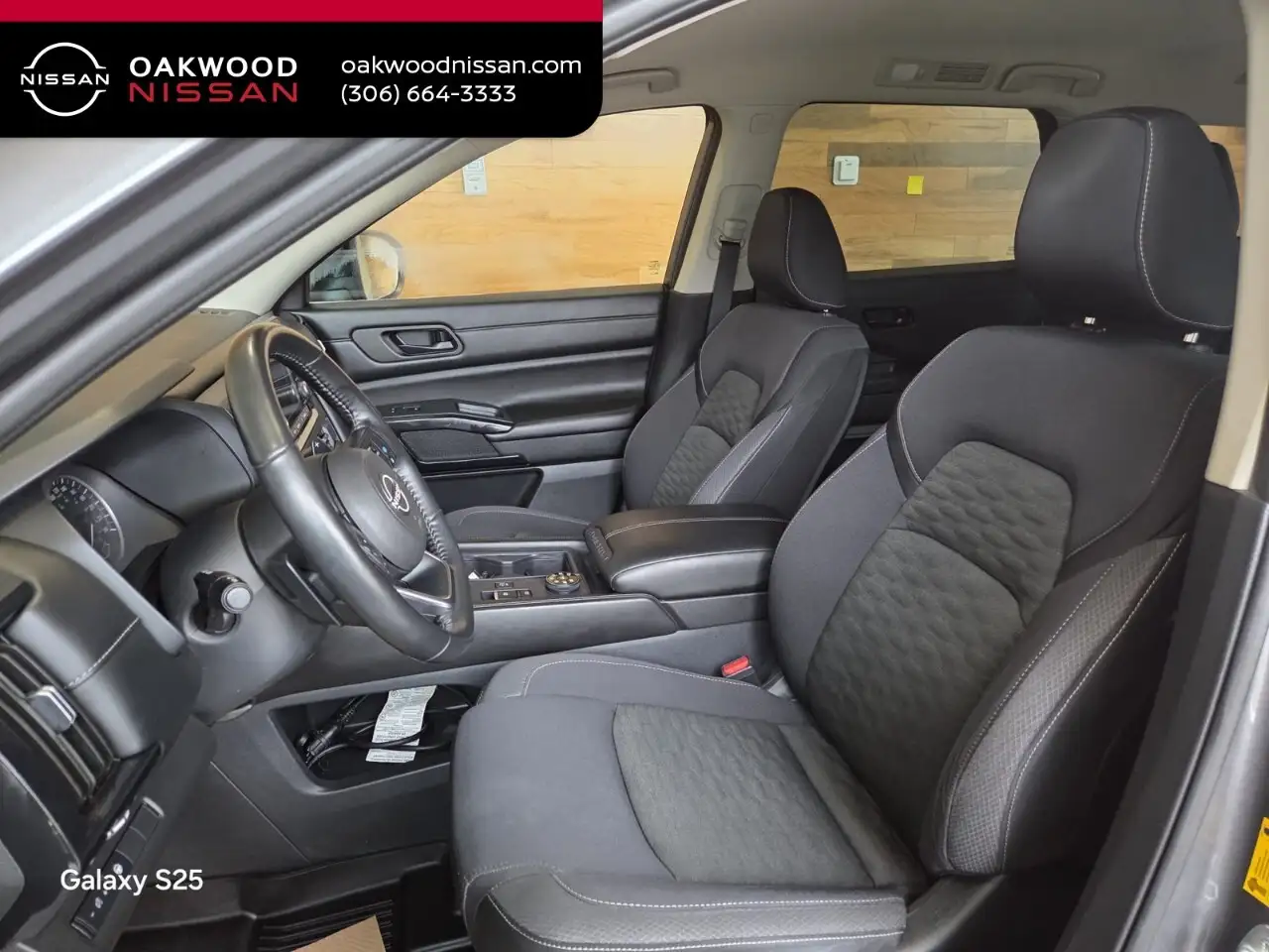 Nissan Pathfinder снимка Nissan Pathfinder