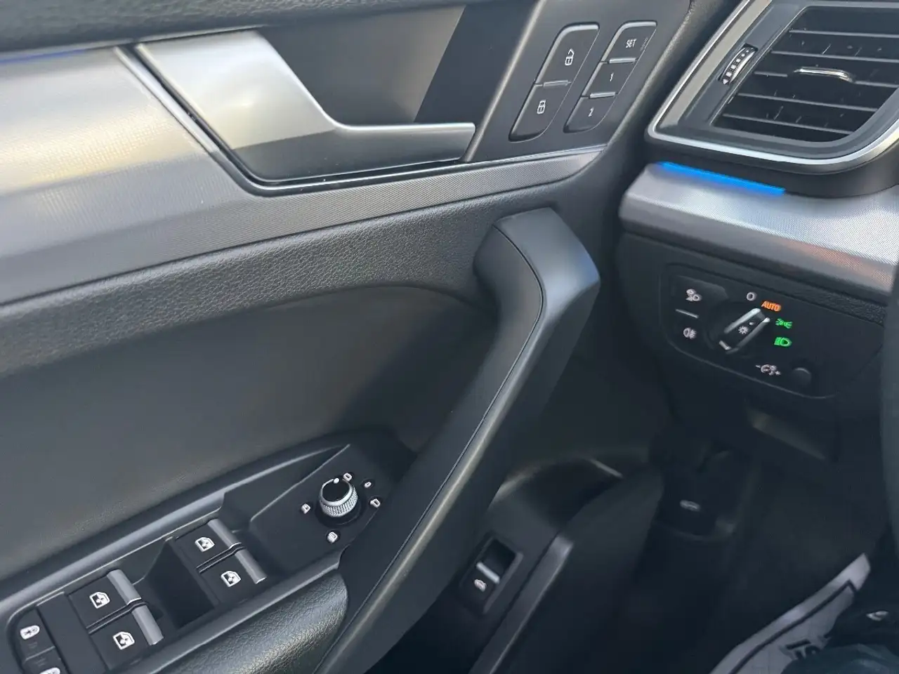 Audi Q5 снимка Audi Q5