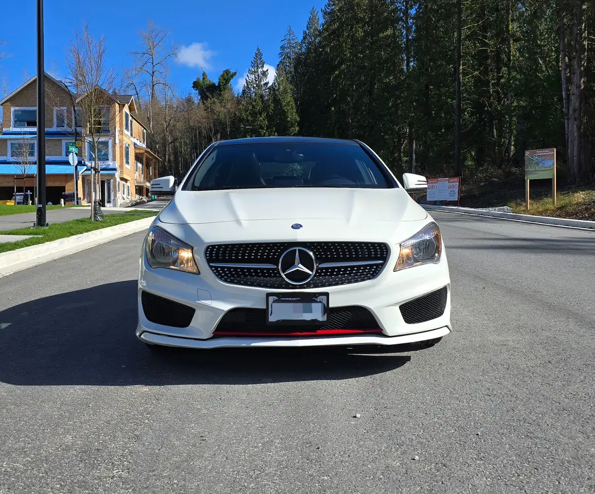Mercedes-Benz CLA снимка Mercedes-Benz CLA