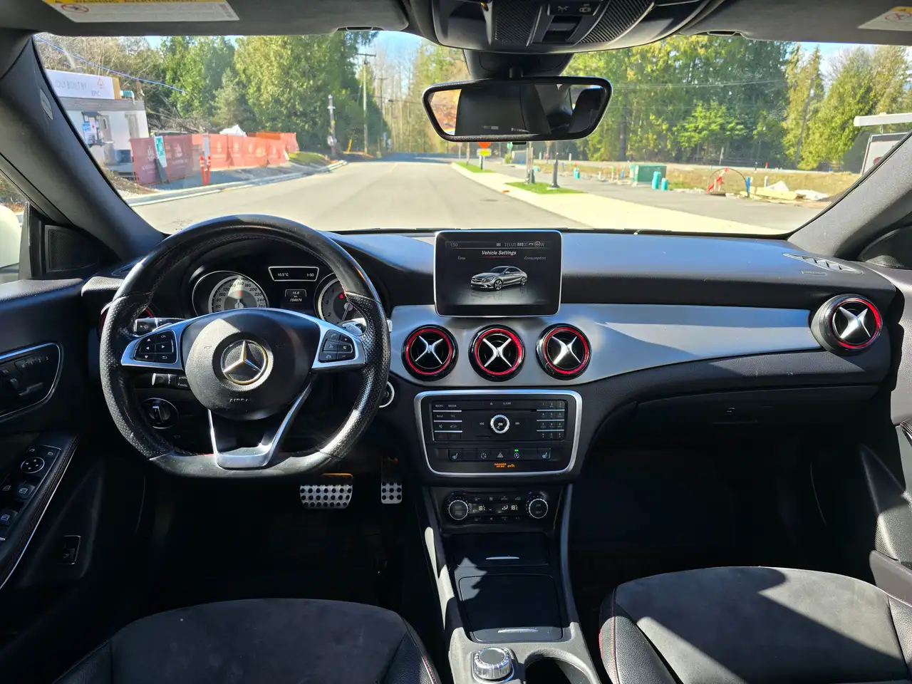 Mercedes-Benz CLA снимка Mercedes-Benz CLA
