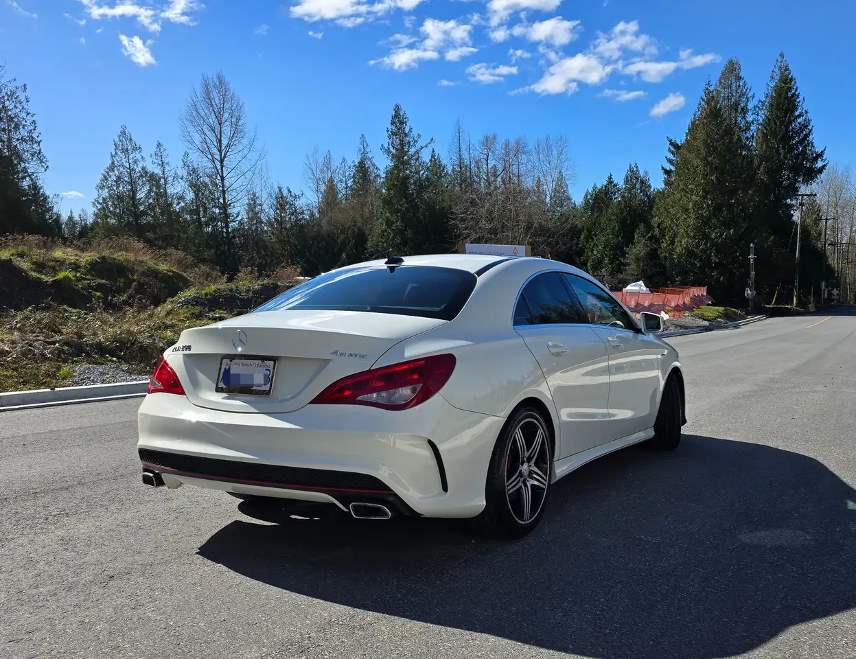 Mercedes-Benz CLA снимка Mercedes-Benz CLA