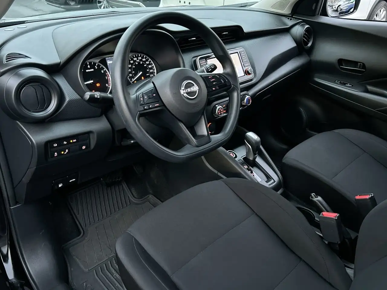 Nissan Kicks снимка Nissan Kicks
