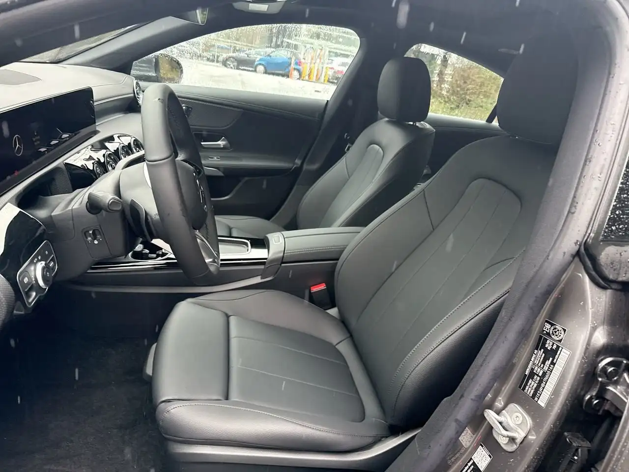 Mercedes-Benz CLA снимка Mercedes-Benz CLA