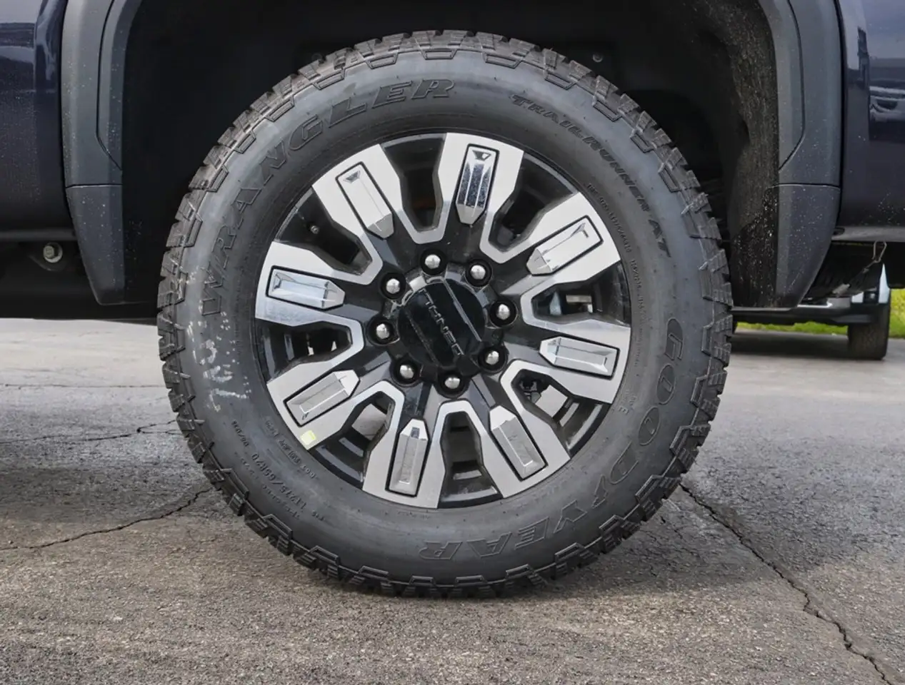 GMC Sierra 2500HD снимка GMC Sierra 2500HD