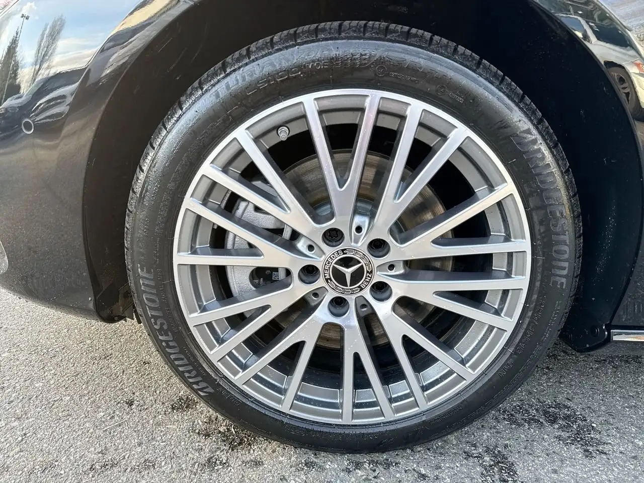 Mercedes-Benz CLA снимка Mercedes-Benz CLA