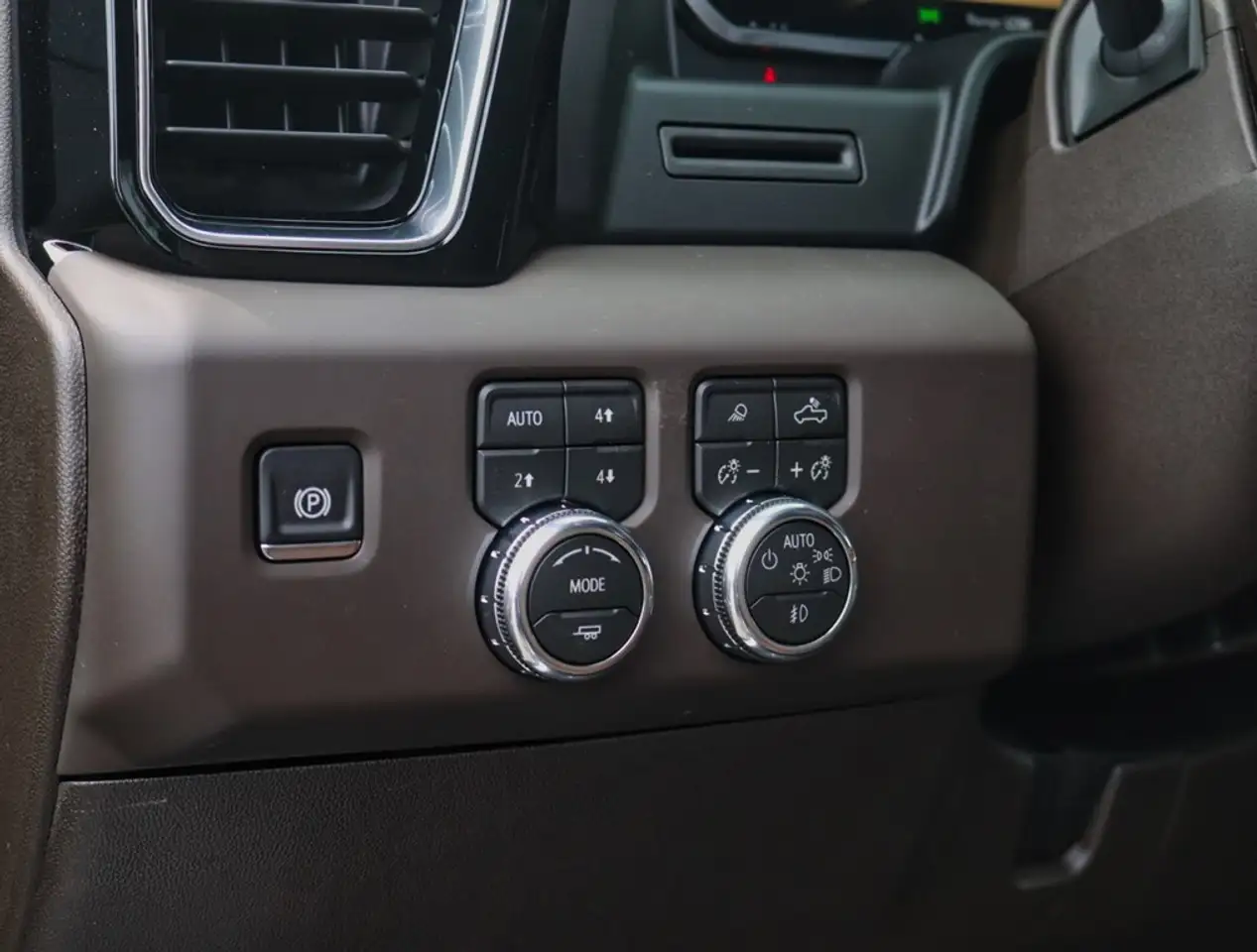 GMC Sierra 2500HD снимка GMC Sierra 2500HD