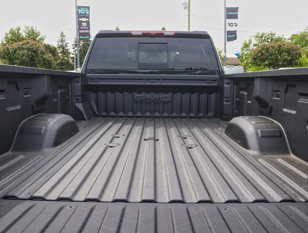 GMC Sierra 2500HD снимка GMC Sierra 2500HD