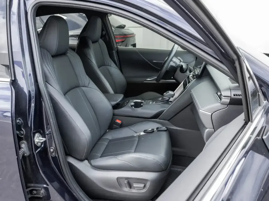 Toyota Venza photo Toyota Venza