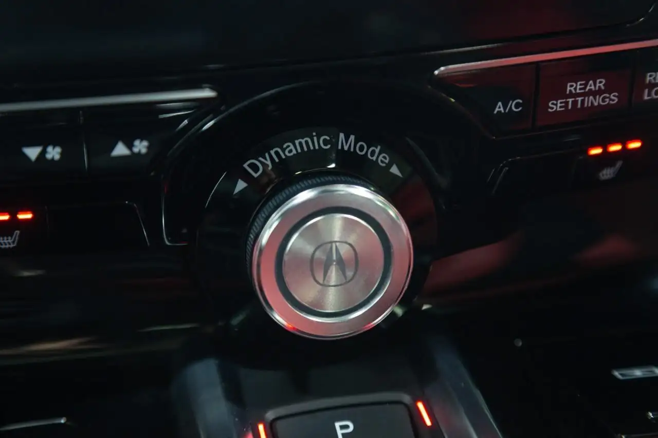 Acura MDX снимка Acura MDX