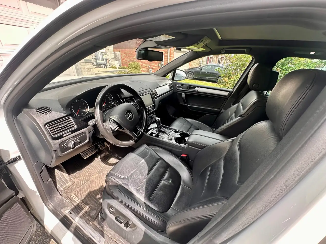 Volkswagen Touareg photo Volkswagen Touareg