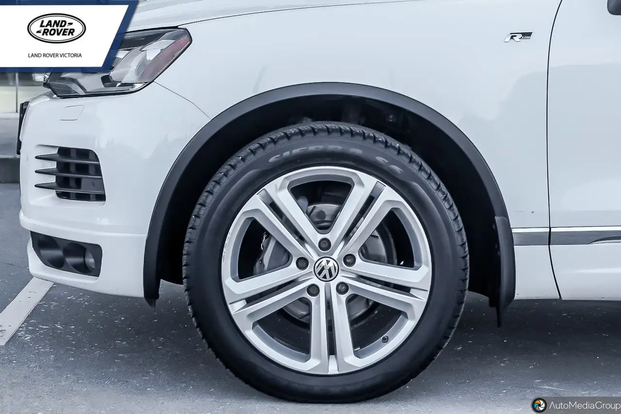 Volkswagen Touareg снимка Volkswagen Touareg