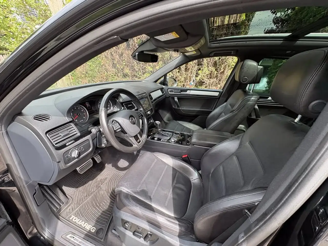 Volkswagen Touareg снимка Volkswagen Touareg