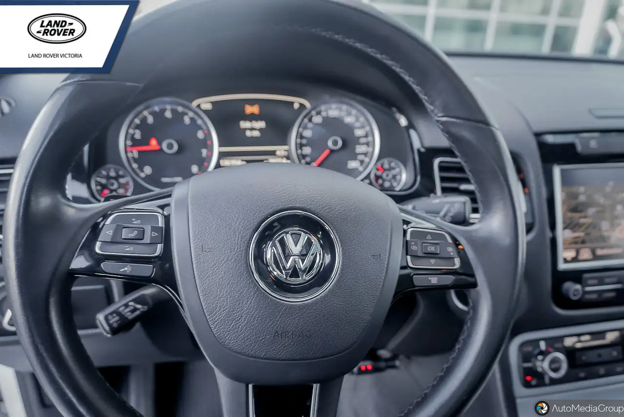 Volkswagen Touareg снимка Volkswagen Touareg