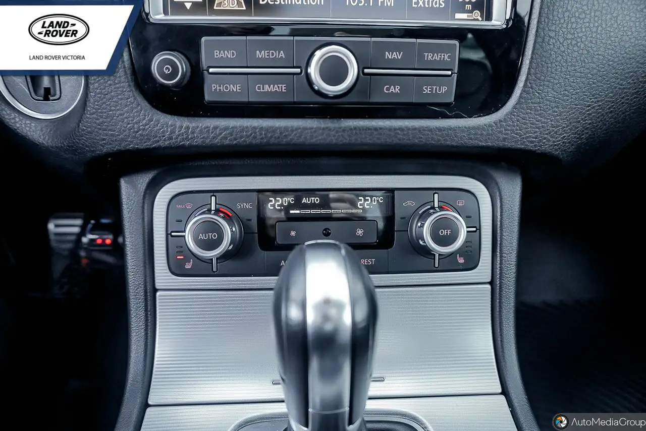 Volkswagen Touareg снимка Volkswagen Touareg