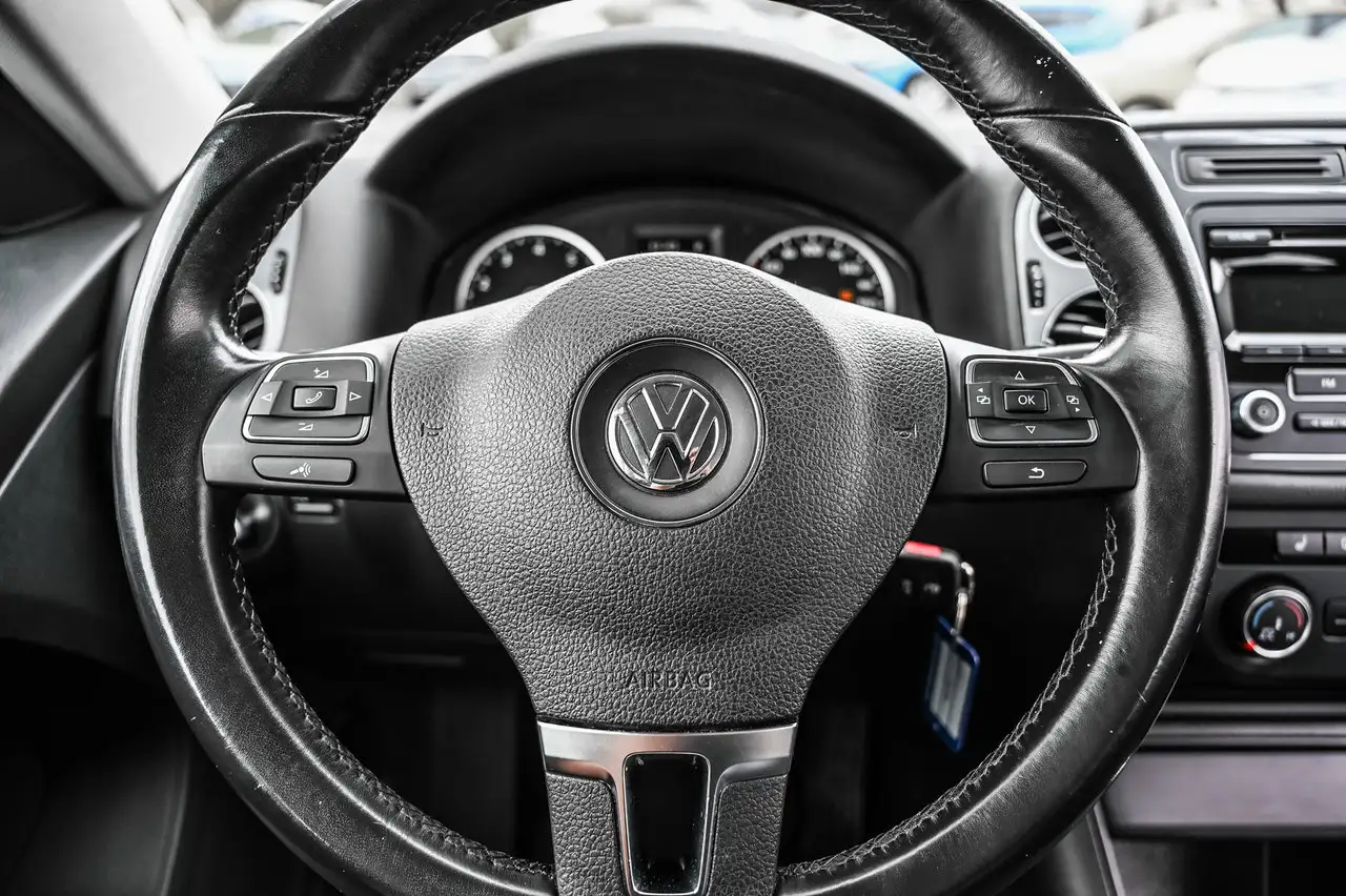 Volkswagen Tiguan снимка Volkswagen Tiguan