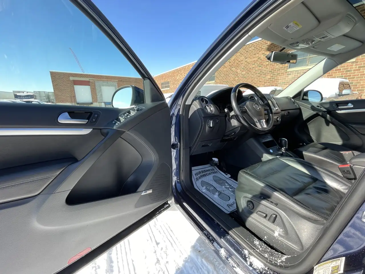 Volkswagen Tiguan снимка Volkswagen Tiguan