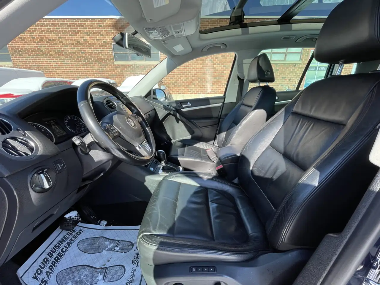 Volkswagen Tiguan снимка Volkswagen Tiguan