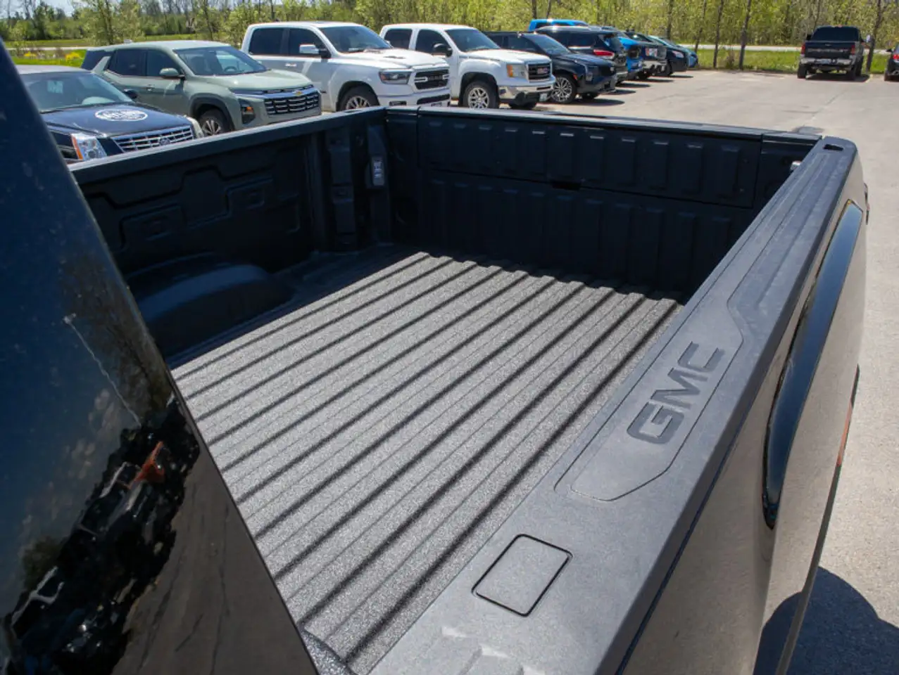 GMC Sierra 2500HD снимка GMC Sierra 2500HD