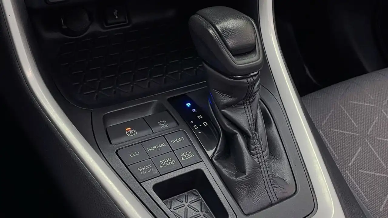 Toyota RAV 4 снимка Toyota RAV 4