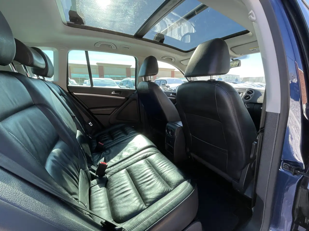 Volkswagen Tiguan снимка Volkswagen Tiguan